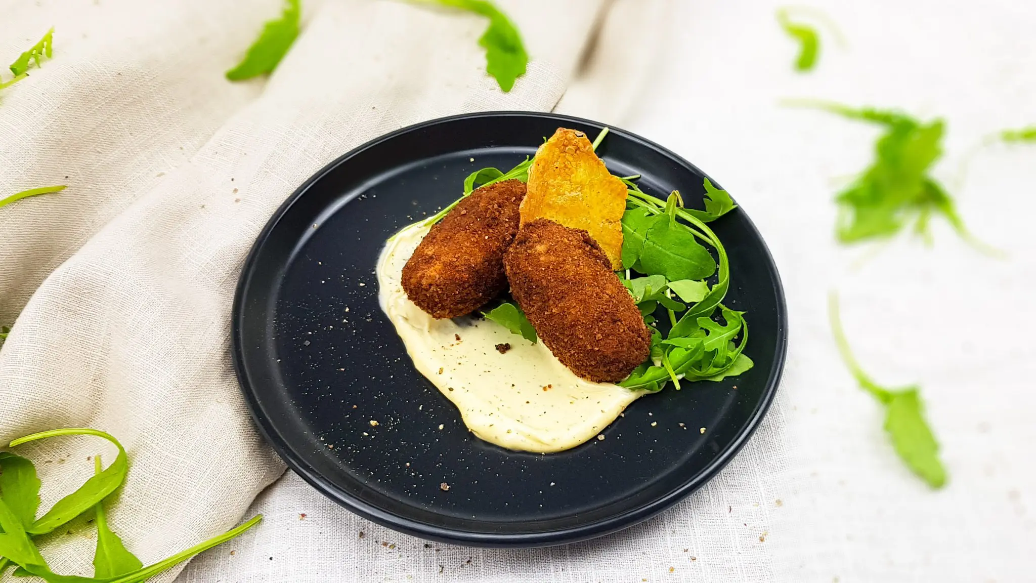 Kipkroketjes met blond bier en crispy chickenskin