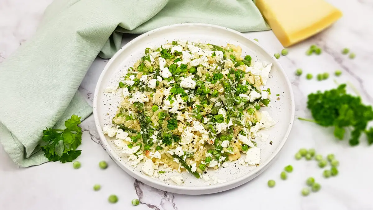 Risotto met haricot verts, erwtjes en feta
