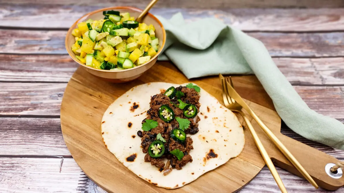 Pulled oats met zelfgemaakte tortilla's en een Mexicaanse salade