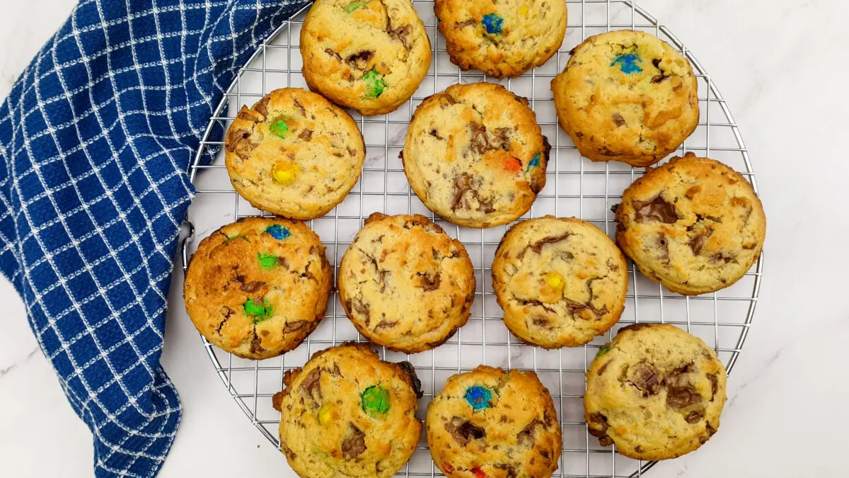 M&M Cookies (Salted Caramel)