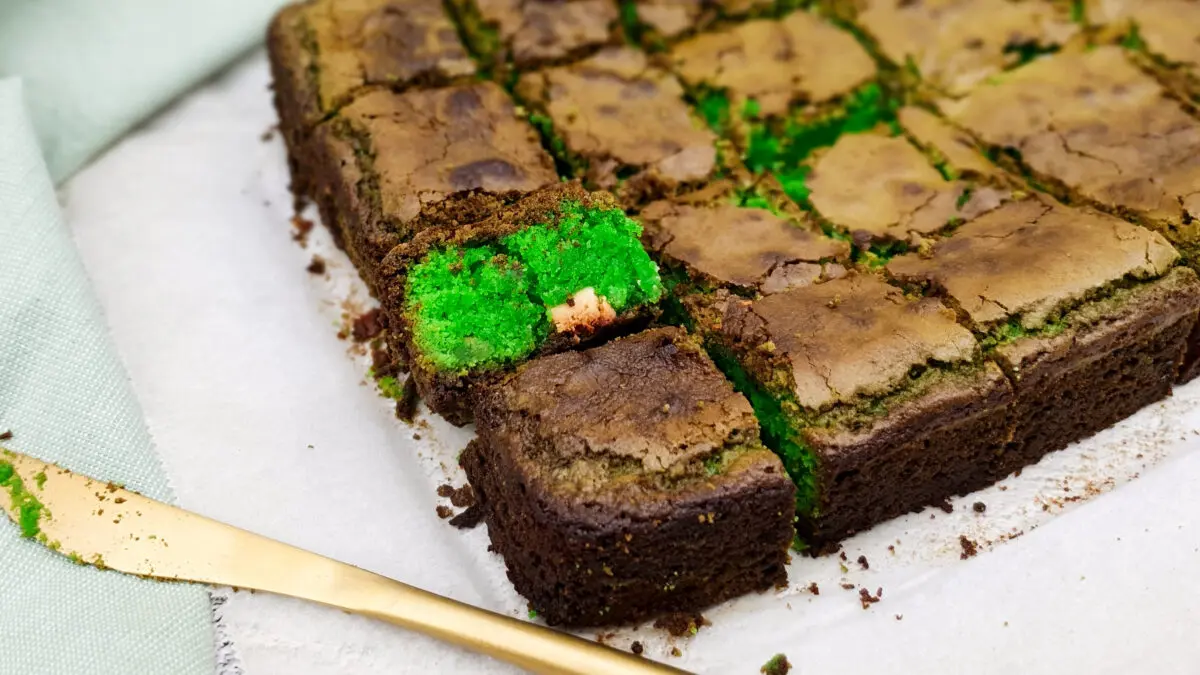 Witte chocolade pandan brownies
