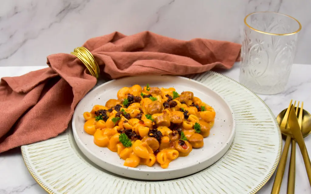 Mac and cheese met chorizo of chistorra