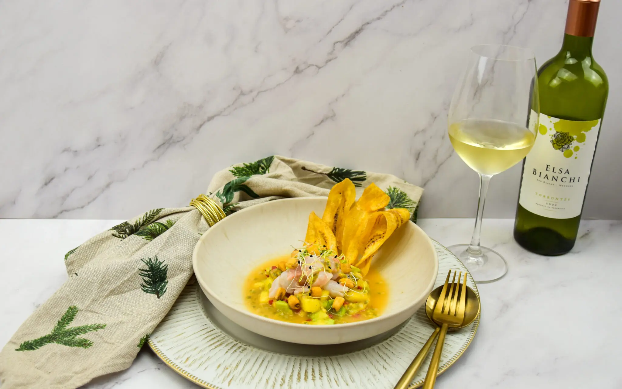 Gamba ceviche met passievrucht en mango