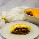 Cottage pie met gehakt en champignons Cottage pie met gehakt en champignons