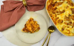 Macaronischotel met chorizo, manchego en bechamelsaus