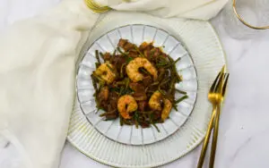 Zoutvlees met gamba's en kouseband