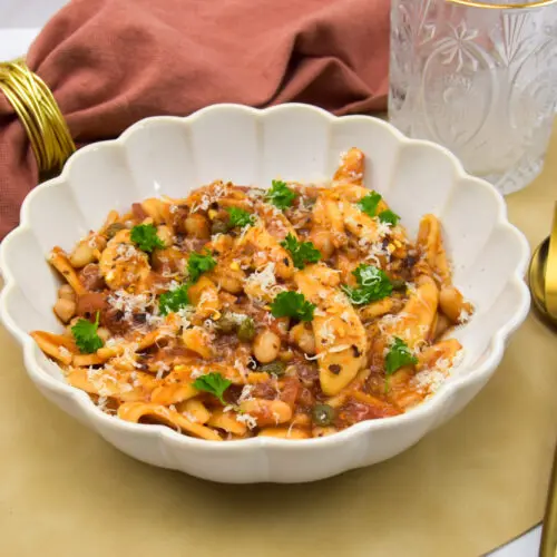 Pasta met ansjovis en cannellinibonen