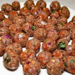 Gehaktballen met chorizo, amandelen, selderij en komijn