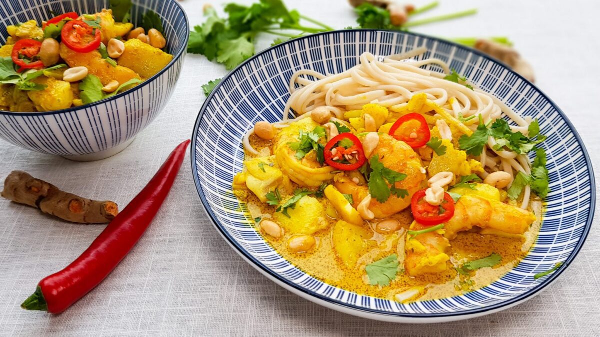 Thaise viscurry met garnalen en kurkuma