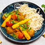 Thaise curry met kipgehaktballetjes