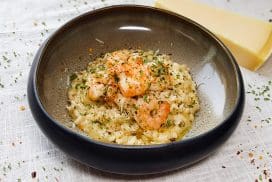 Risotto aglio lio con peperoncini y gamberi (risotto met knoflookgarnalen)