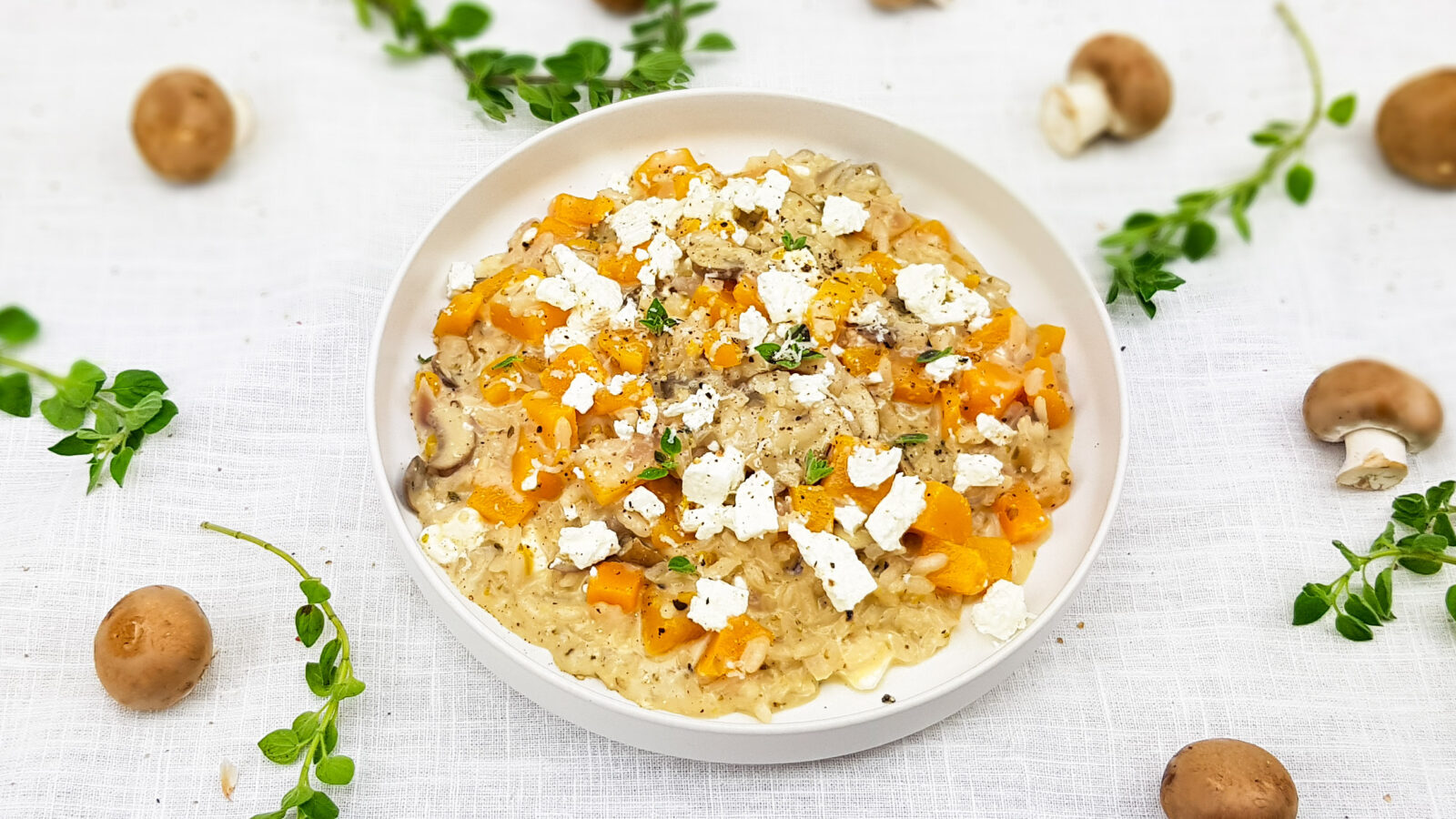 Pompoen risotto met feta en kastanjechampignons