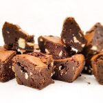 Supersmeuïge brownies met witte chocolade chunks