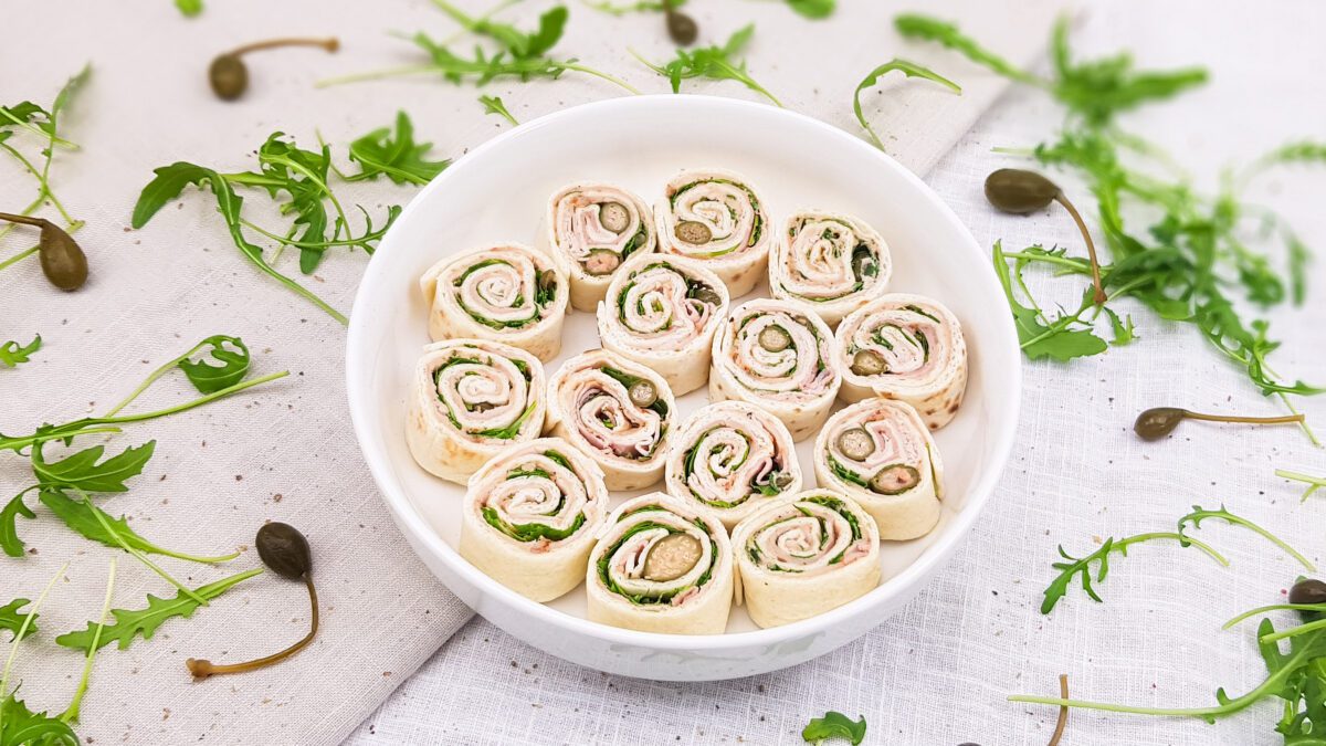 Vitello Tonnato wrap hapjes met tonijn-ansjovis mayonaise