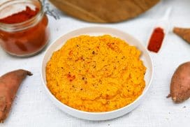 Zoete aardappelpuree met een punch van paprikapoeder