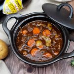 Irish stew: Recept voor Ierse stoofpot met guinness, aardappels en wortel