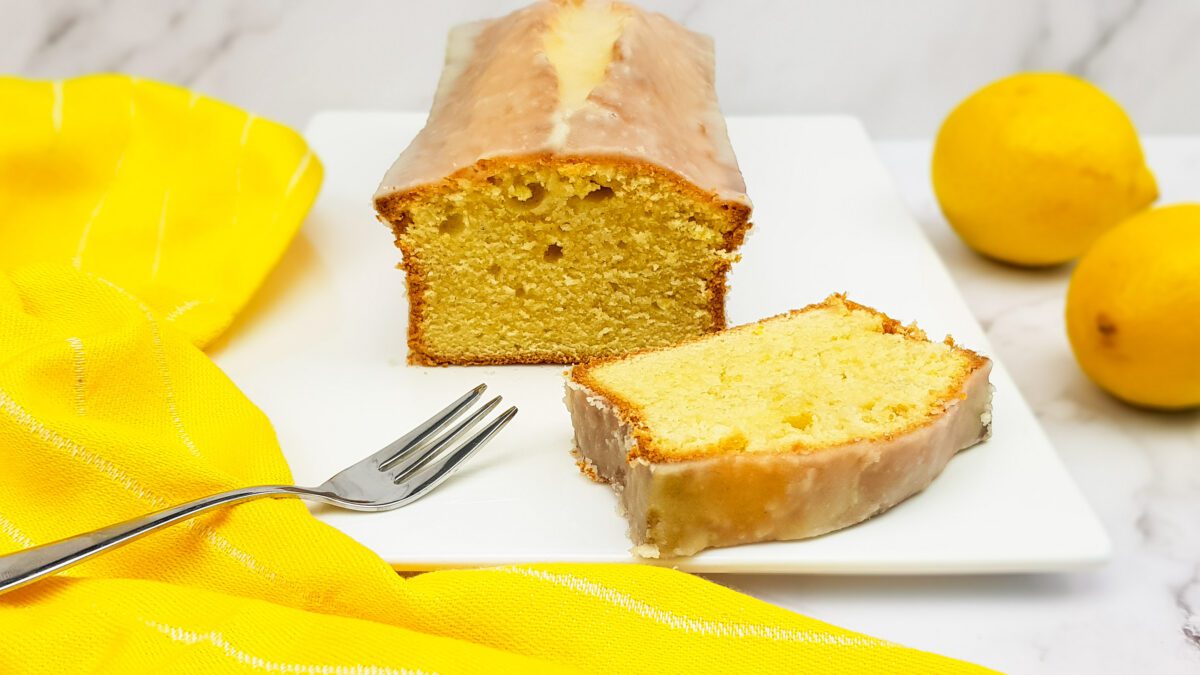 Citroencake met citroenglazuur