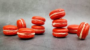 Red velvet macarons met roomkaasvulling