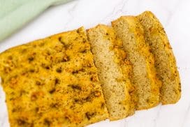 Focaccia met oregano en knoflook