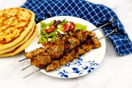 Griekse souvlaki spiezen met knoflook,citroen en oregano