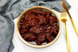 Rundersmoor (Daging Smoor): Rundersukade gestoofd in ketjapsaus