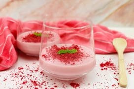 Frambozen witte chocolade panna cotta
