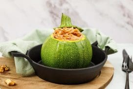 Gevulde bolcourgette met Griekse orzo