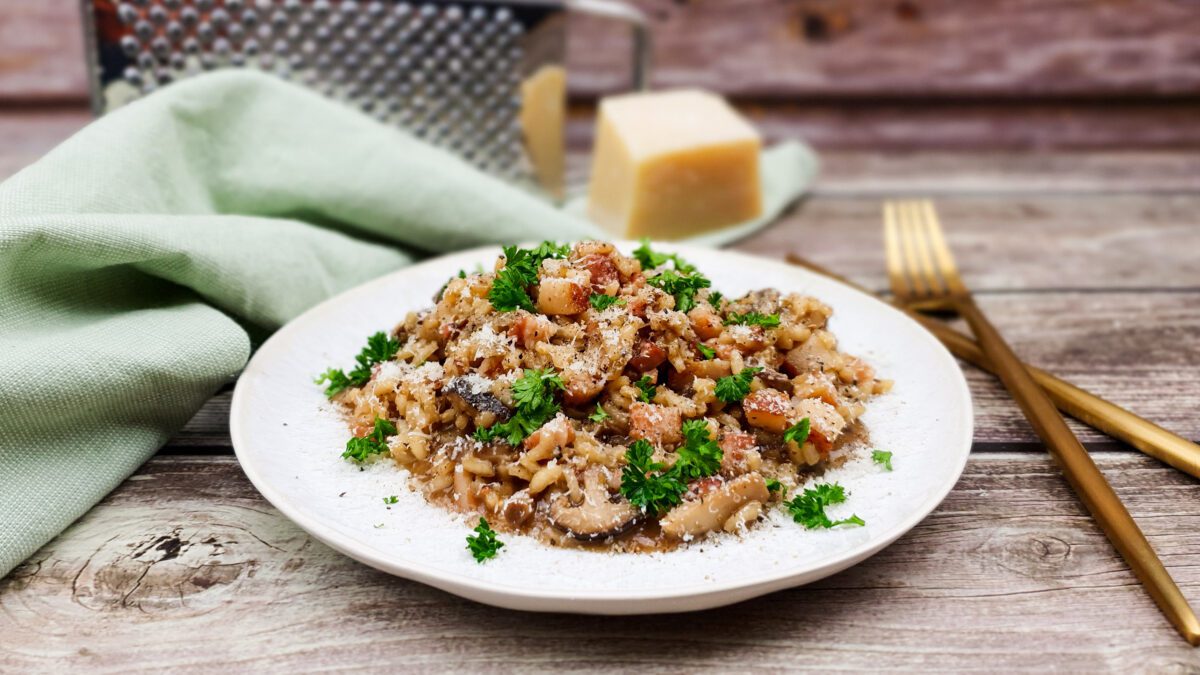 Risotto met paddenstoelen, spek en donker bier