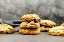 Vegan chocolate chip cookies