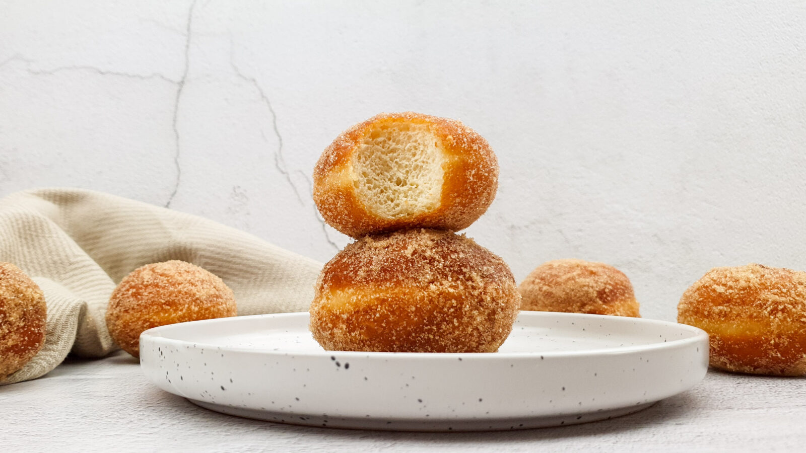 Kaneel donut balletjes