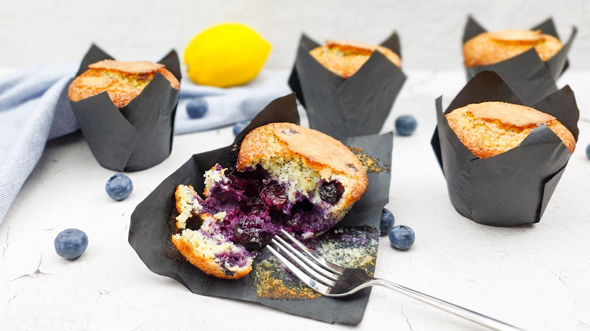 Blueberry muffins met citroen en maanzaad