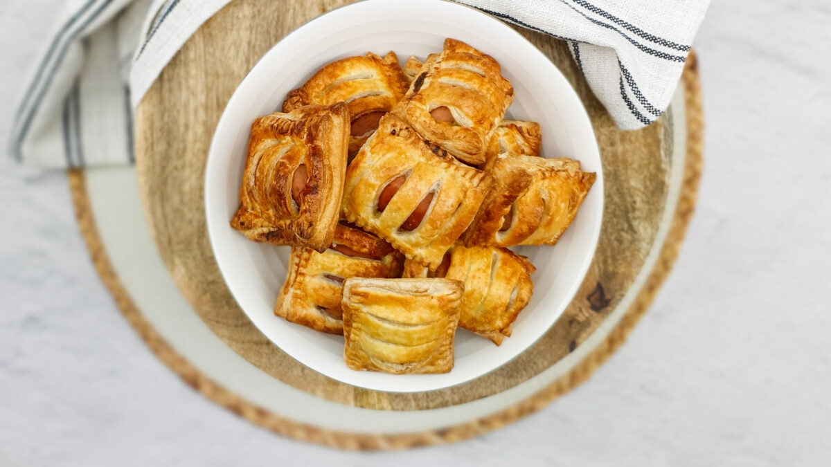Rookworstbroodjes met mosterdmayonaise