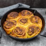 Pesto rolls: Zelfgemaakte pesto broodjes