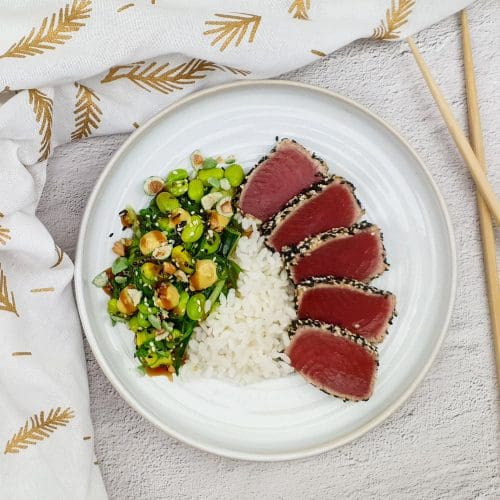 Tonijn tataki met sushirijst, Japanse salade en teriyaki saus
