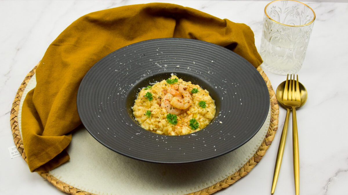 Risotto aglio lio con peperoncini y gamberi (risotto met knoflookgarnalen)