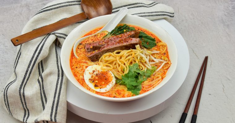 Singaporese laksa noodles met entrecote