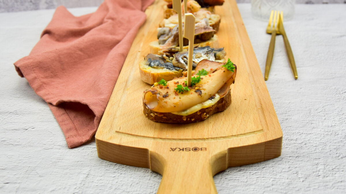 Pintxos met inktvis en aïoli