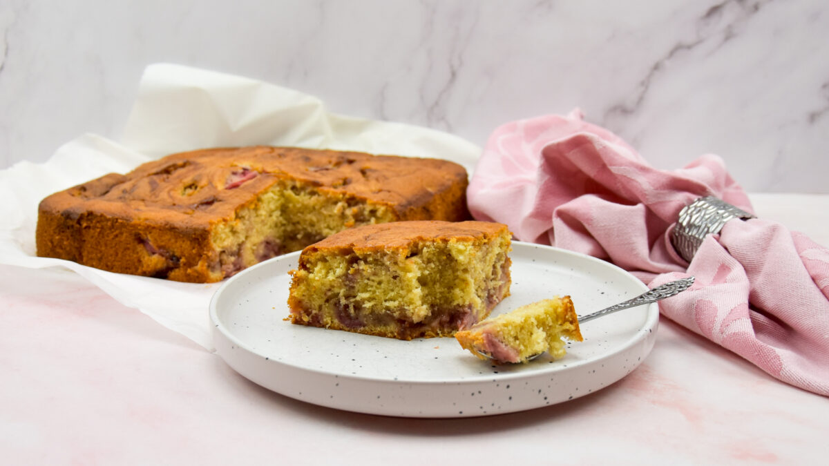Aardbeiencake met fruitbier en aardbeienjam