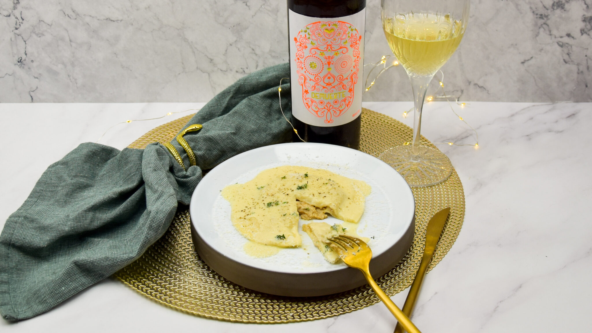 Reuze ravioli met konijn en witte wijnsaus
