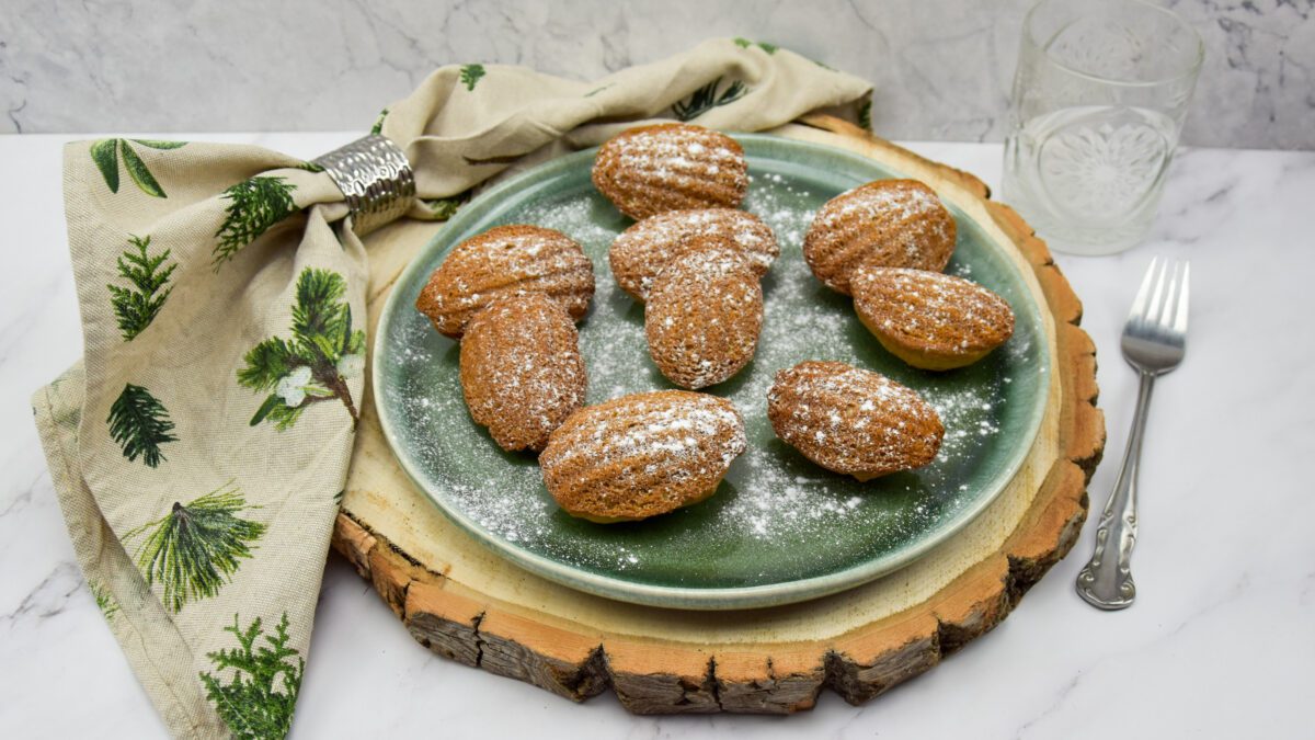 Pistache madeleines