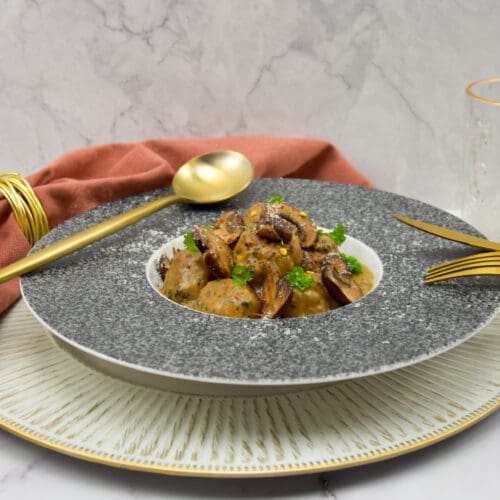 Gehaktballetjes in truffel roomsaus