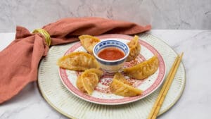 Kimchi gyoza met kipgehakt (Koreaanse mandu)