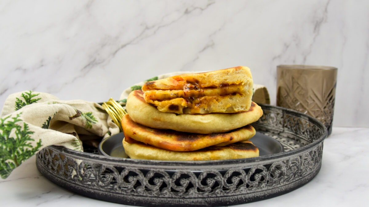 Pita kaas met crispy chili oil