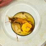 Hartige panna cotta met kurkuma gamba's
