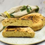 Portugees aardappel-panbrood Portugees aardappel panbrood (Bolo de Caco)