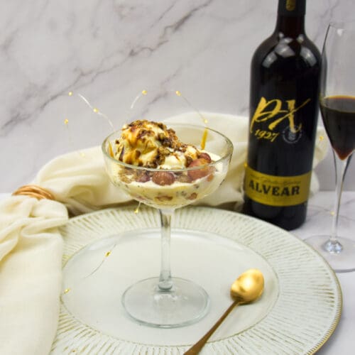 Gorgonzola ijs met px sherry en gebakken druiven