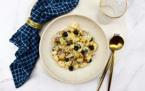 Pasta met gorgonzola, druiven en walnoten