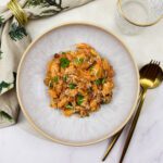 Pasta met venkelworstjes en guanciale in tomatensaus