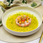 Zalm-krab tartaar met citrusdressing Zalm-krab tartaar met citrusdressing