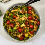 Pastasalade met kip en rode pesto